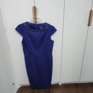 Adrianna Papell Dress Size 4 Blue Short Sleeve Jeweled Neckline